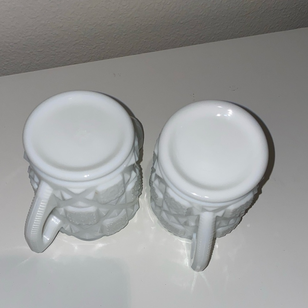 Vintage Westmoreland Milk Glass Creamer and Sugar Bowl Set Old Quilt Pattern‎ - Picture 7 of 9